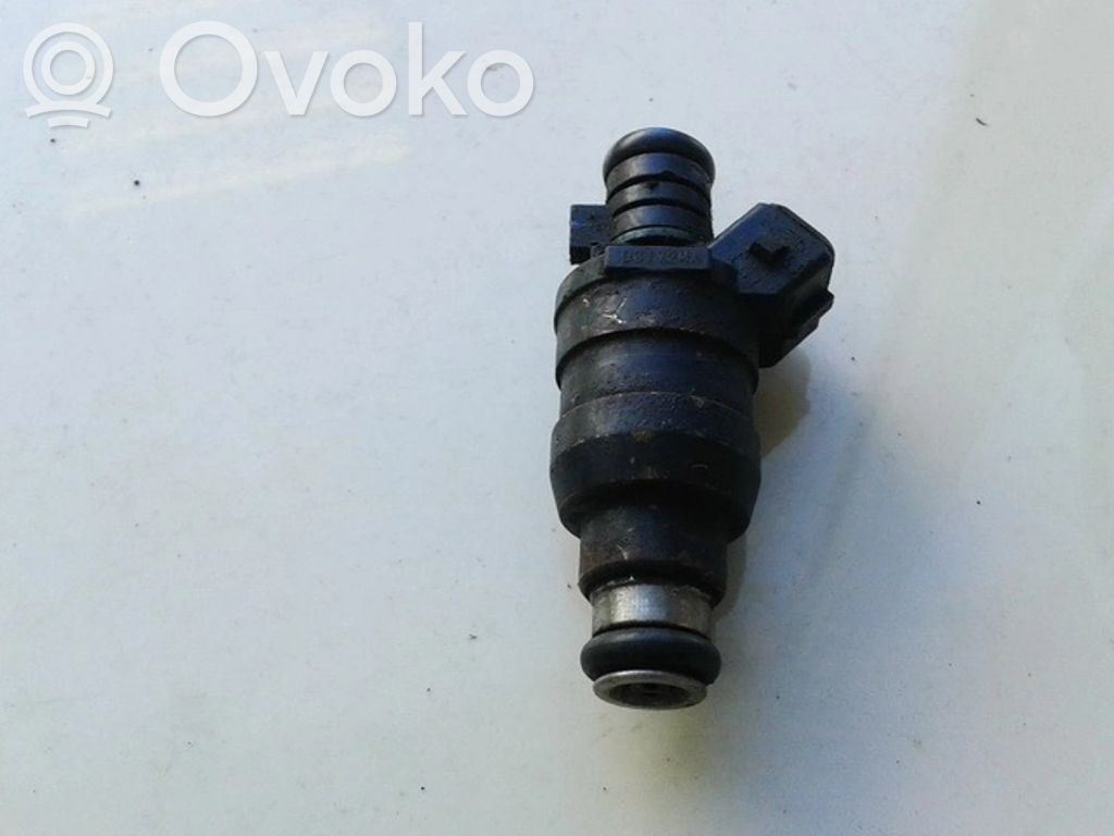 Peugeot 406 Inyector de combustible 