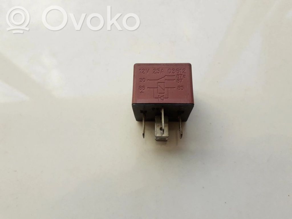 Otros relés   12V25A03612,12V25A03612