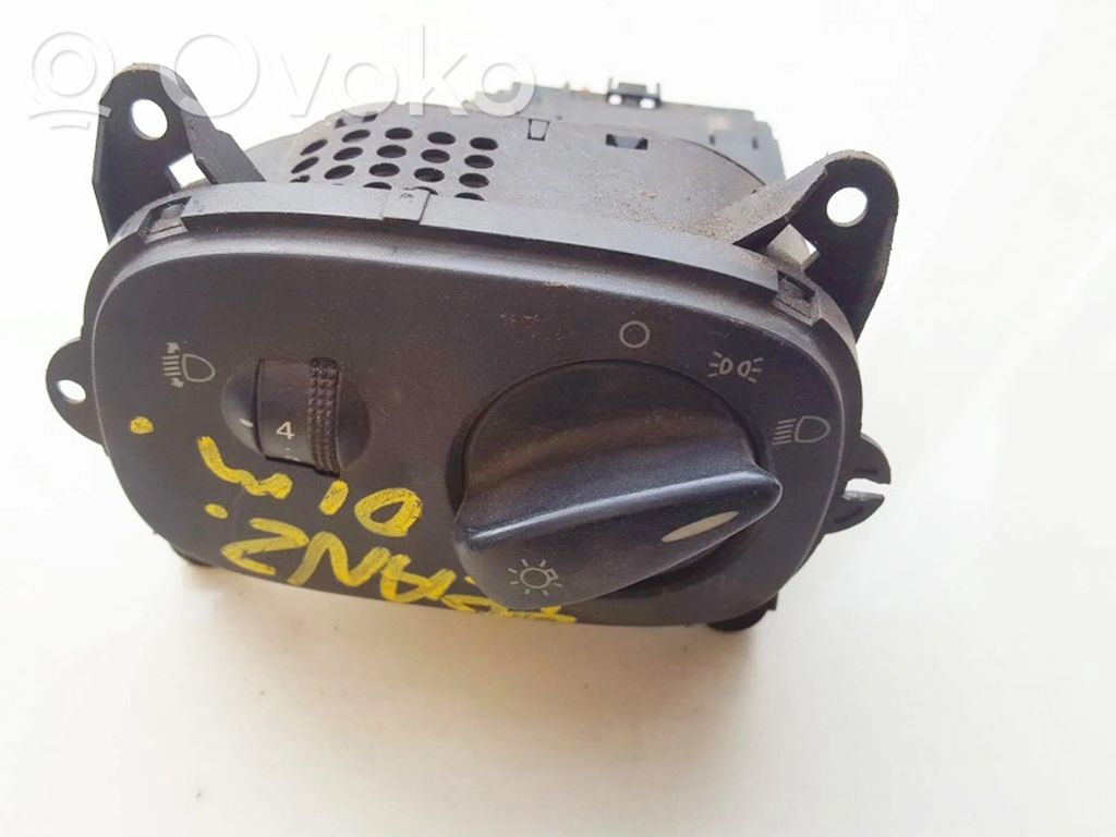 Valokatkaisija   YC1T13A024DB,YC1T13A024DB