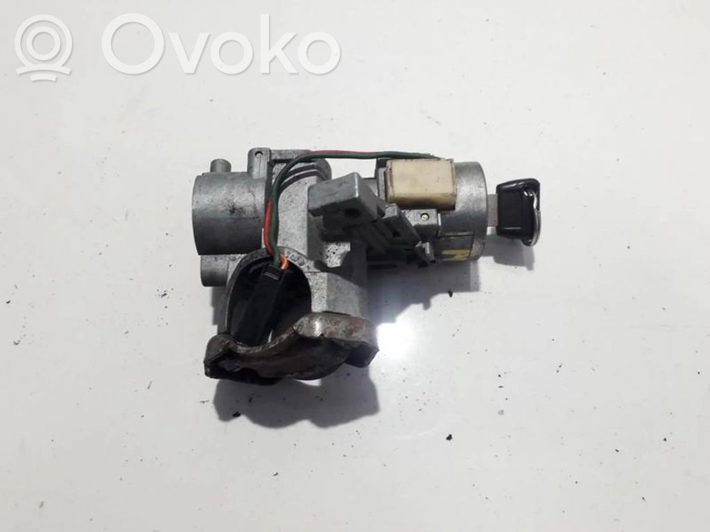 Mazda 121 Contact aprindere