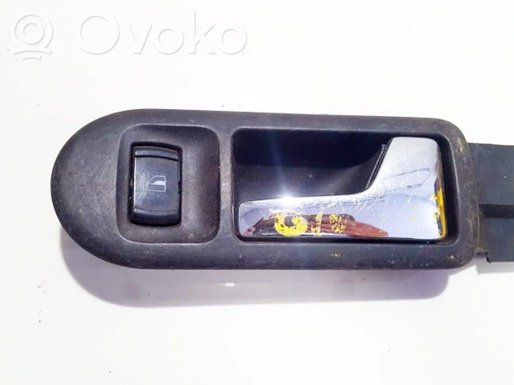 Volkswagen PASSAT B5.5 Maniglia interna per portiera anteriore
