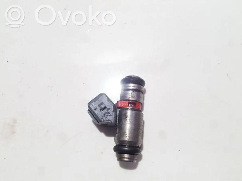 Seat Leon (1M) Injector combustibil 