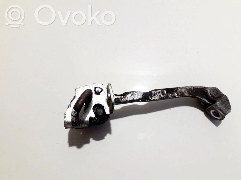 Opel Corsa C Etuoven pidätin 