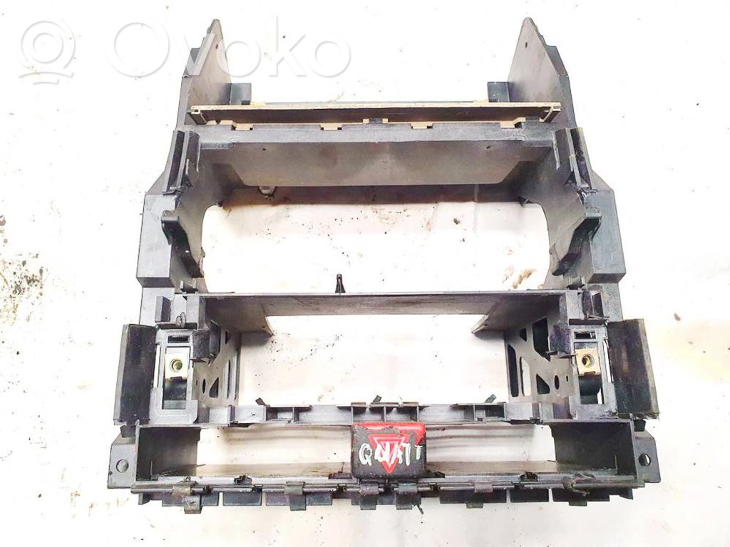 Alte piese de interior   8E0858005,8E0858005