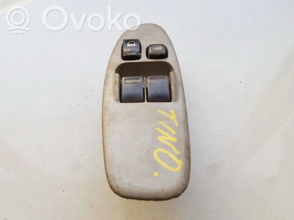 Nissan Almera Tino Przyciski szyb 