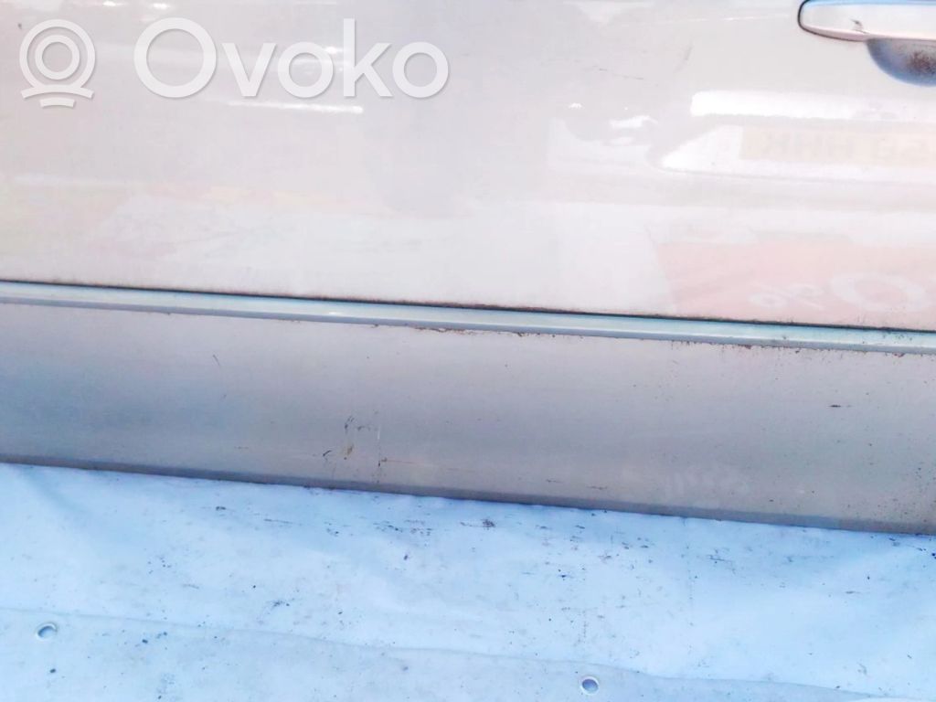 Mazda 6 Priekšpusē durvju dekoratīvā apdare (moldings) 