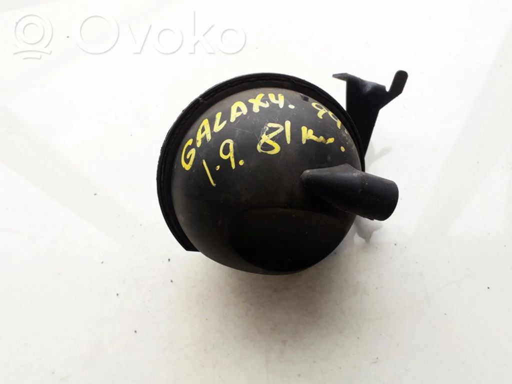 Tyhjiösäiliö   7M0129808,97VW9J442AA,7M0129808,97VW9J442AA