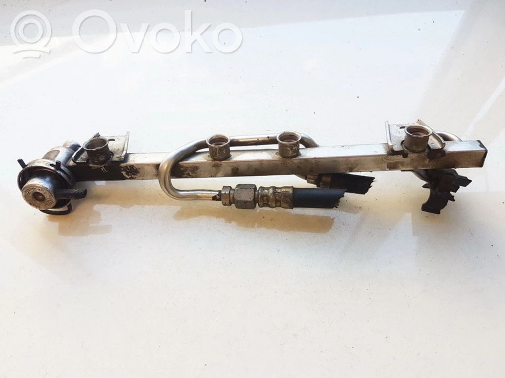 Audi A4 S4 B5 8D Linea principale tubo carburante