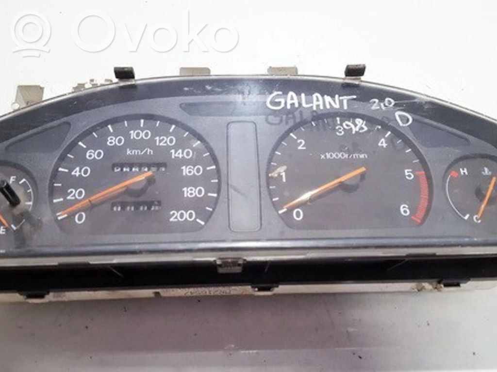 Mitsubishi Galant Geschwindigkeitsmesser Cockpit 