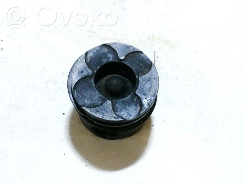 Piston