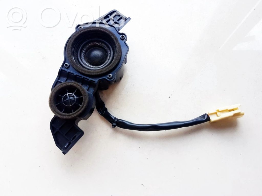 Toyota Avensis T270 Altoparlante portiera anteriore 