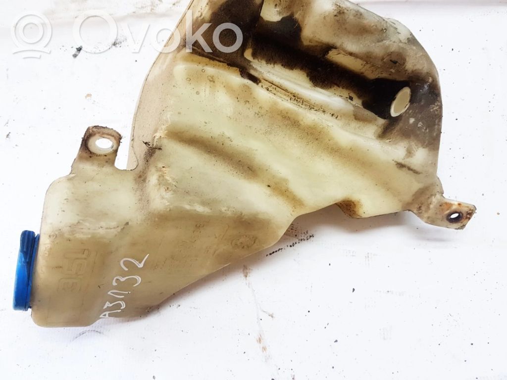 Audi A4 S4 B5 8D Zbiornik płynu do spryskiwaczy szyby przedniej / czołowej 