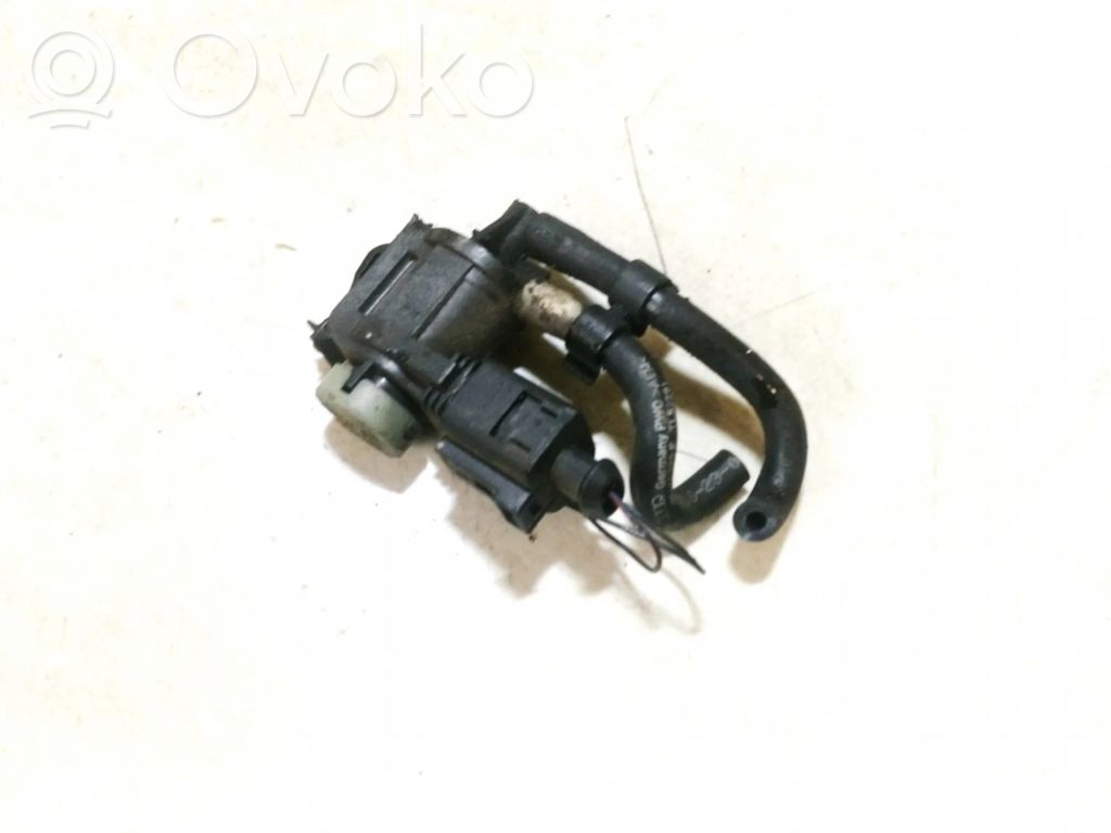 Volkswagen Golf V Solenoid supapă turbosuflantă 