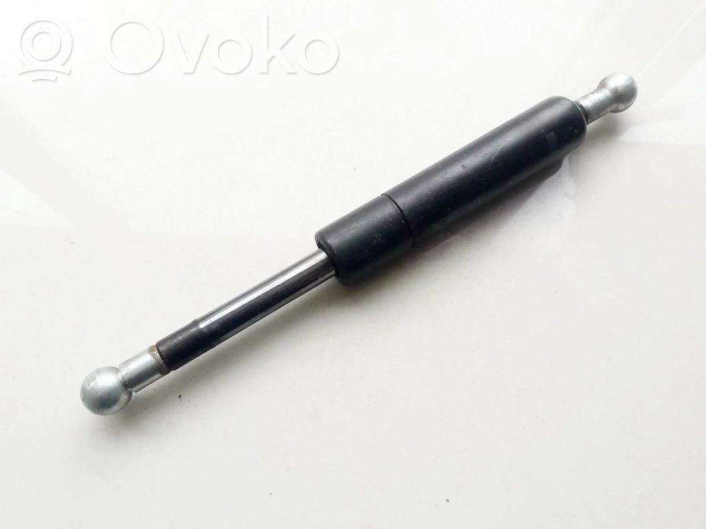 Volvo S70  V70  V70 XC Amortizor hayon 