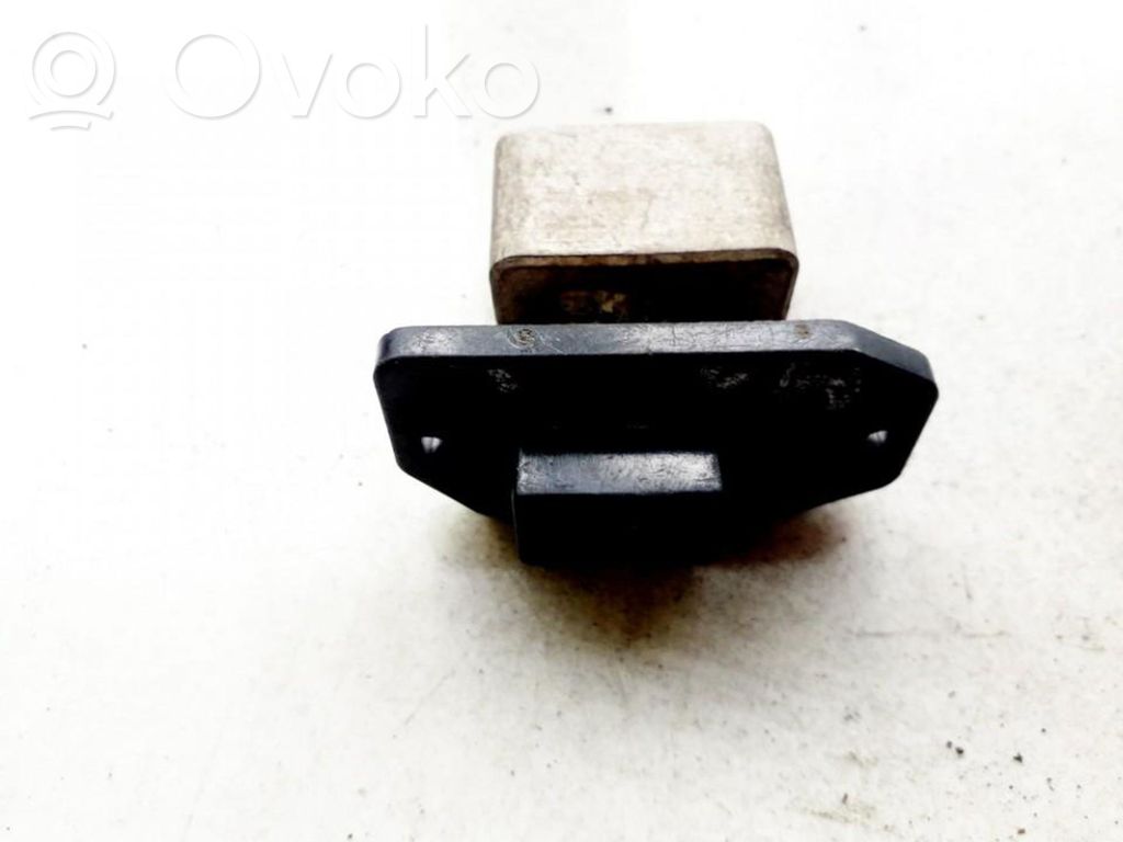 Rezystor / Opornik dmuchawy nawiewu   6M735,6M735