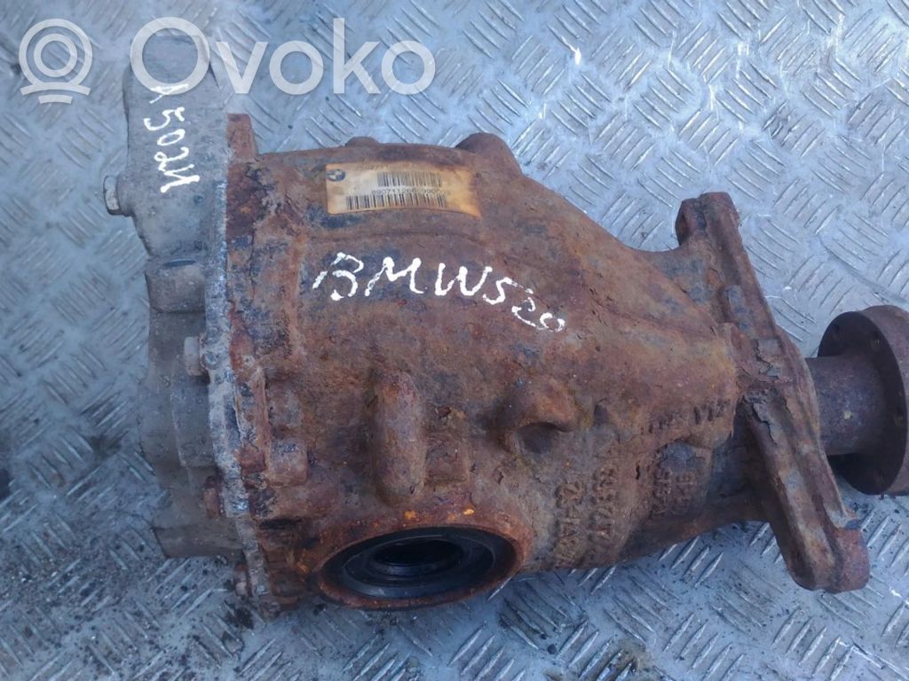 BMW 5 E60 E61 Galinis reduktorius 