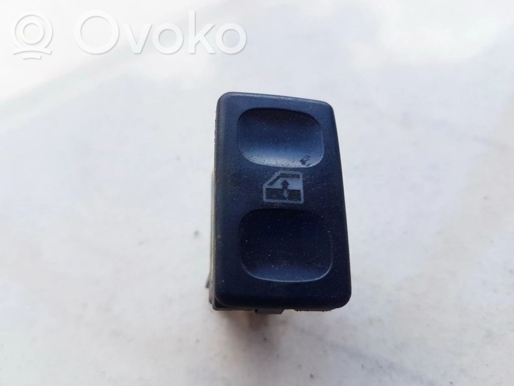 Volkswagen Polo III 6N 6N2 6NF Interruttore di controllo dell’alzacristalli elettrico