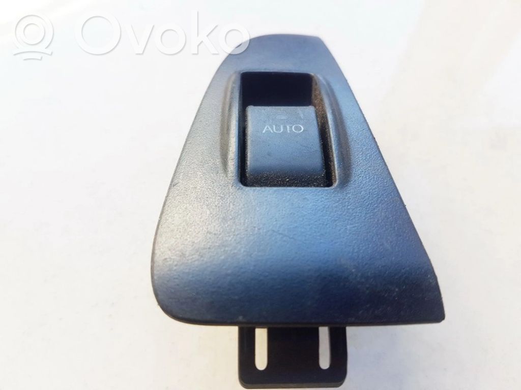 Toyota Avensis T250 Comutator comandă geamuri electrice
