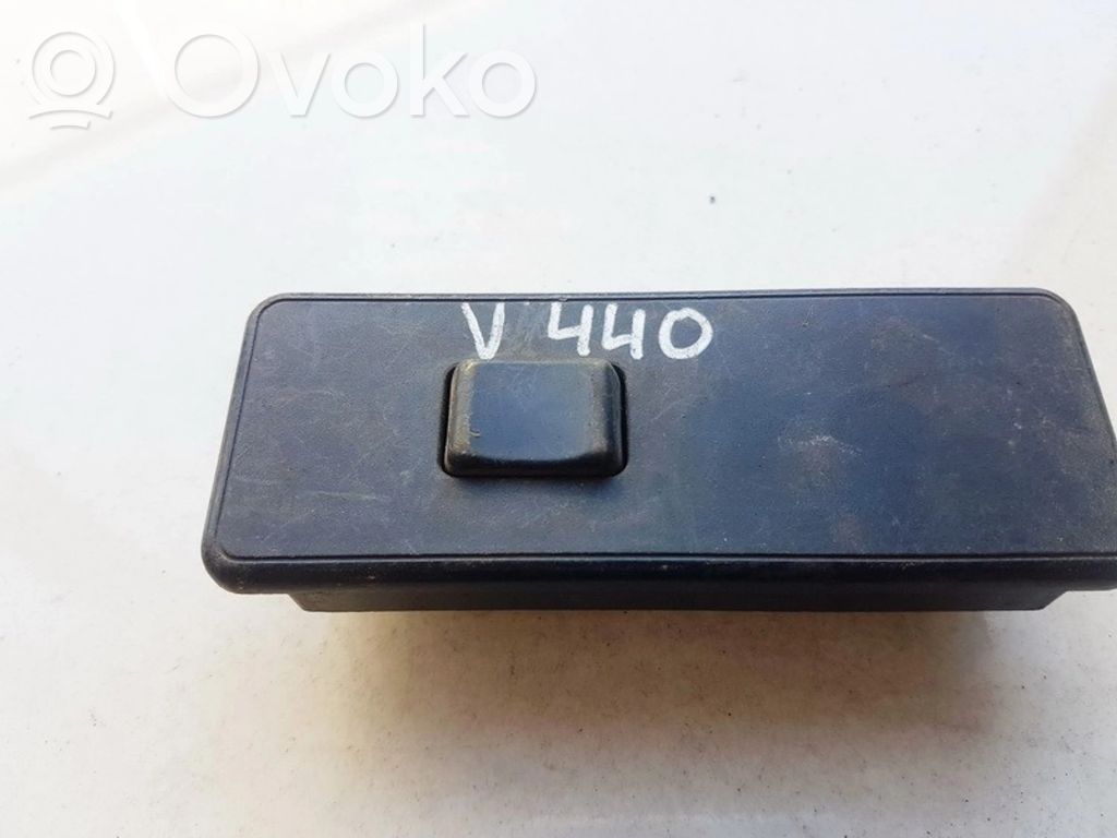Volvo 440 Electric window control switch 