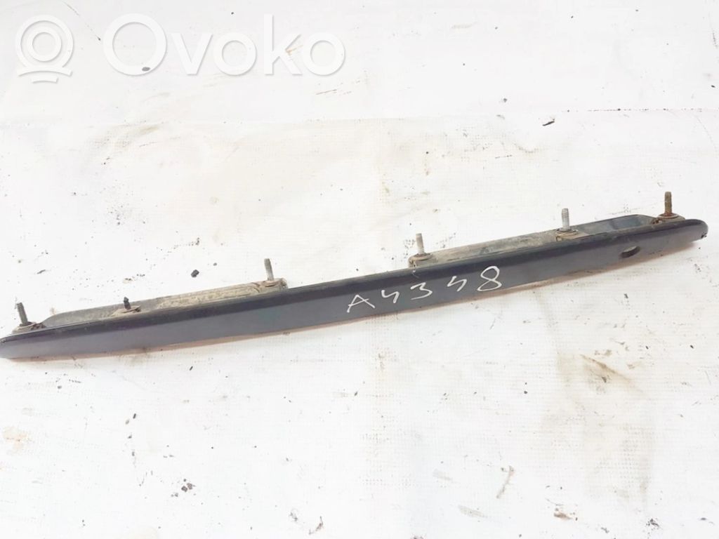 Nissan Almera N16 Barra luminosa targa del portellone del bagagliaio 
