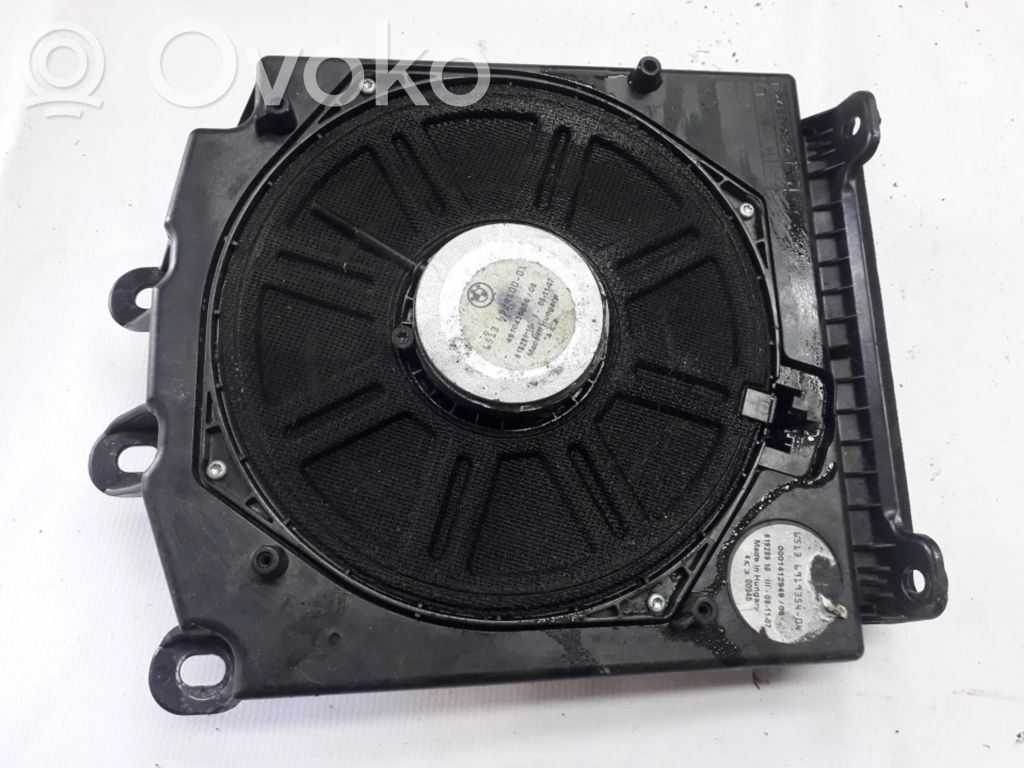 BMW 5 E60 E61 Subwoofer 