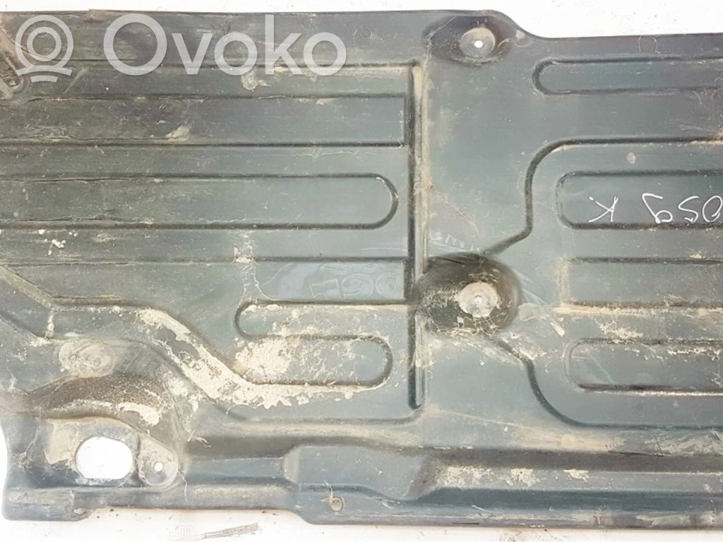Mercedes-Benz E W211 Placa protectora/protector antisalpicaduras motor