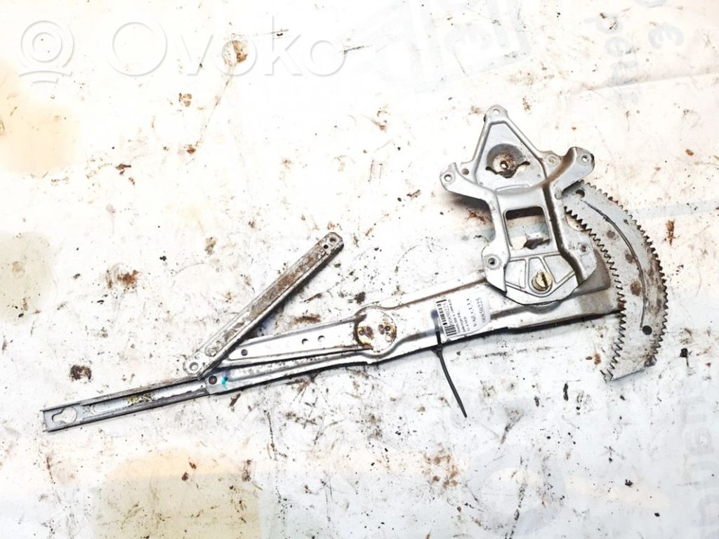 Regulador con motor de la ventanilla de la puerta corredera