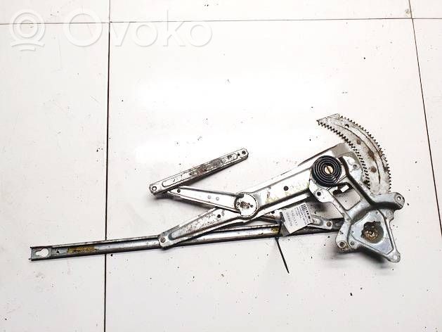 Regulador con motor de la ventanilla de la puerta corredera