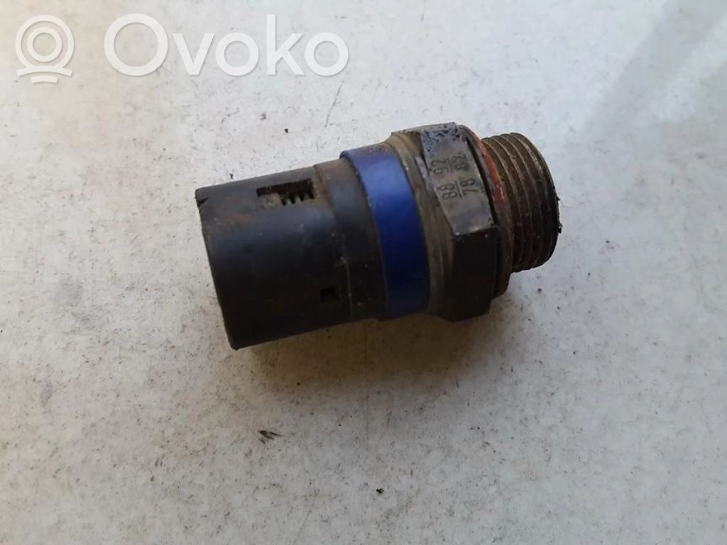 Renault Laguna I Senzor temperatură lichid răcire 