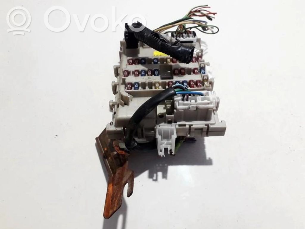 Nissan Almera N16 Set scatola dei fusibili