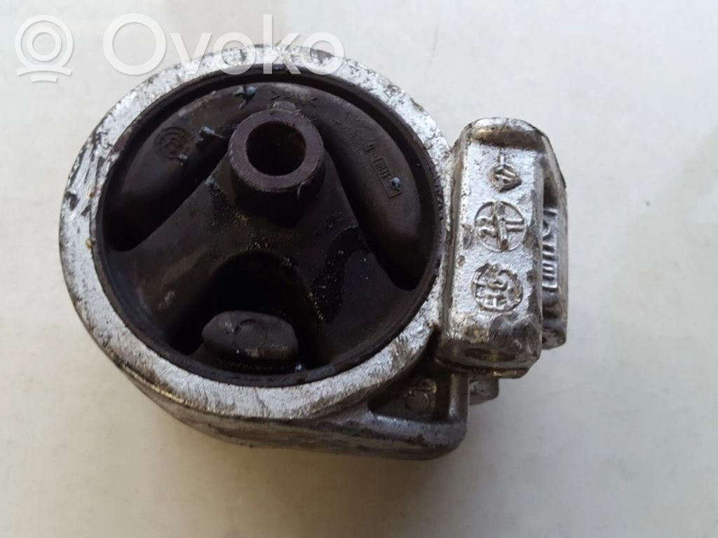 Mitsubishi Carisma Engine mount bracket 