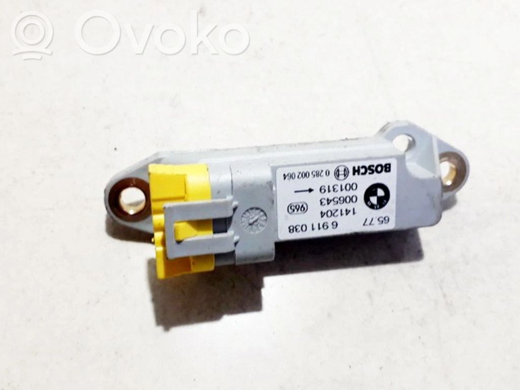 Senzor impact/declanșare airbag   65776911038,0285002064,65776911038