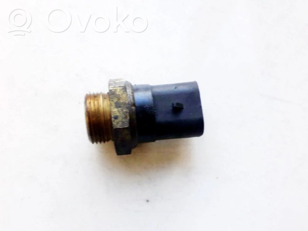 Opel Vectra B Sensor de temperatura del refrigerante 