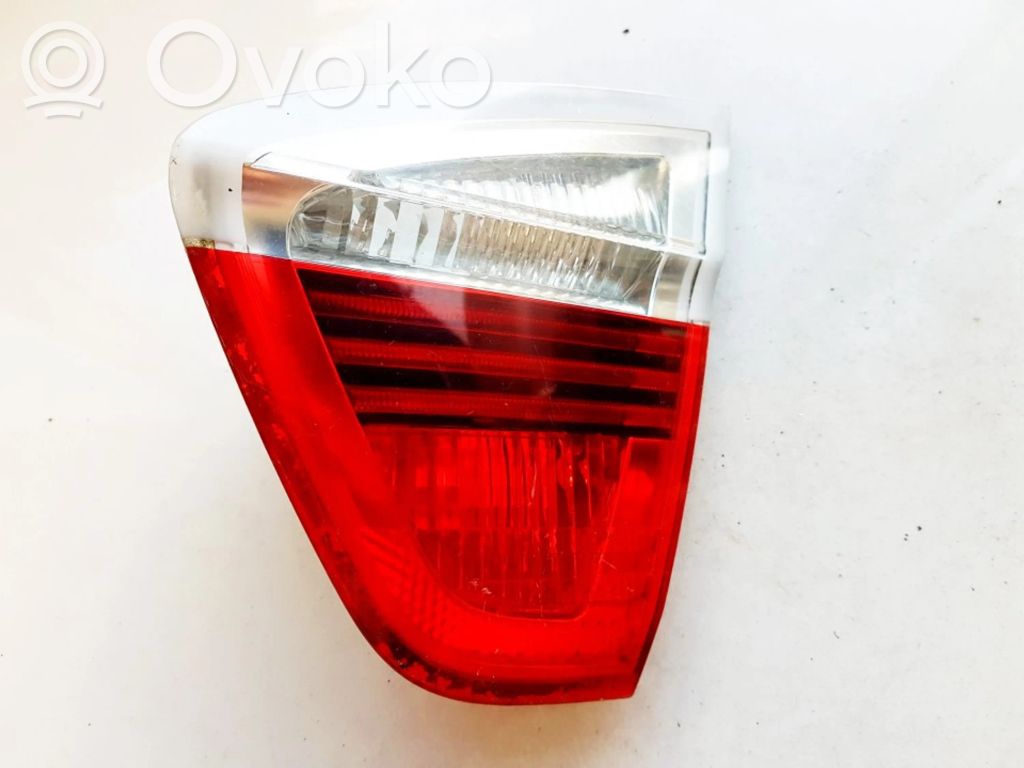 Lampy tylnej klapy bagażnika   6937460,6937460