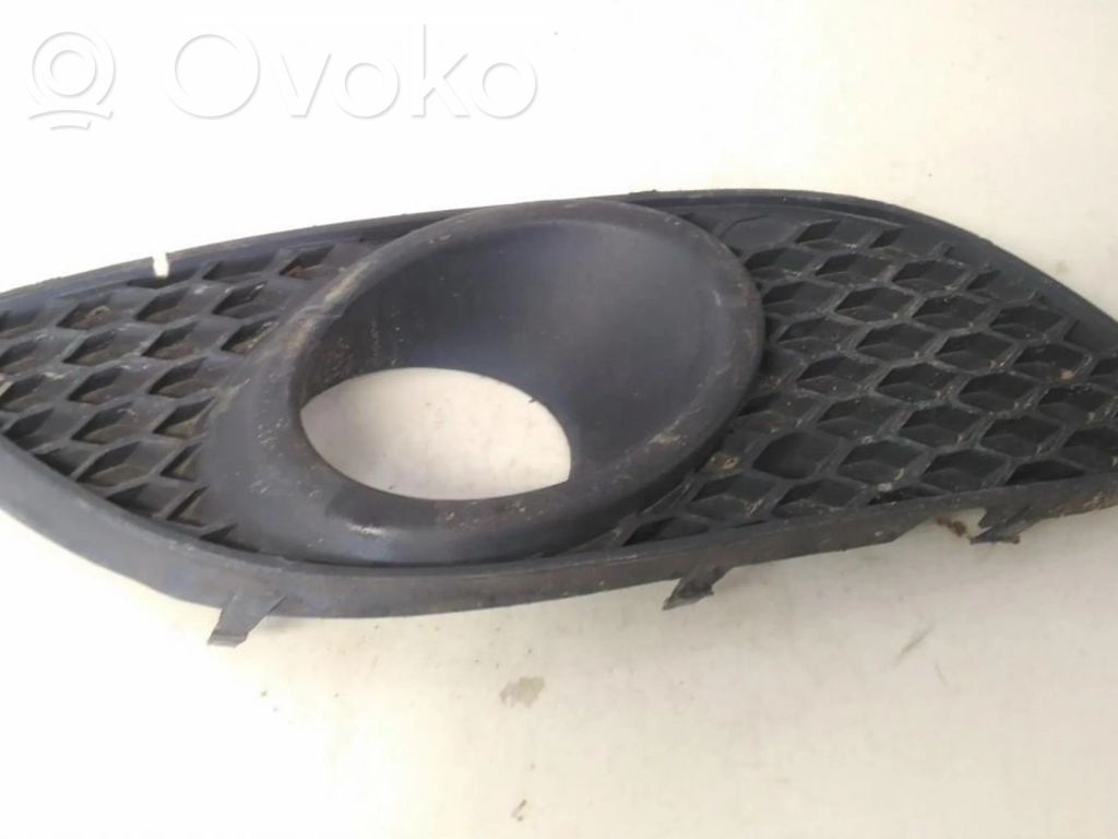 Opel Zafira B Grilă inferioară bară față 
