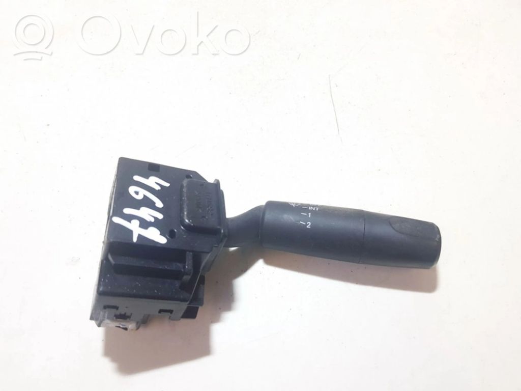 Palanca de control del limpiaparabrisas   17D682,17D682
