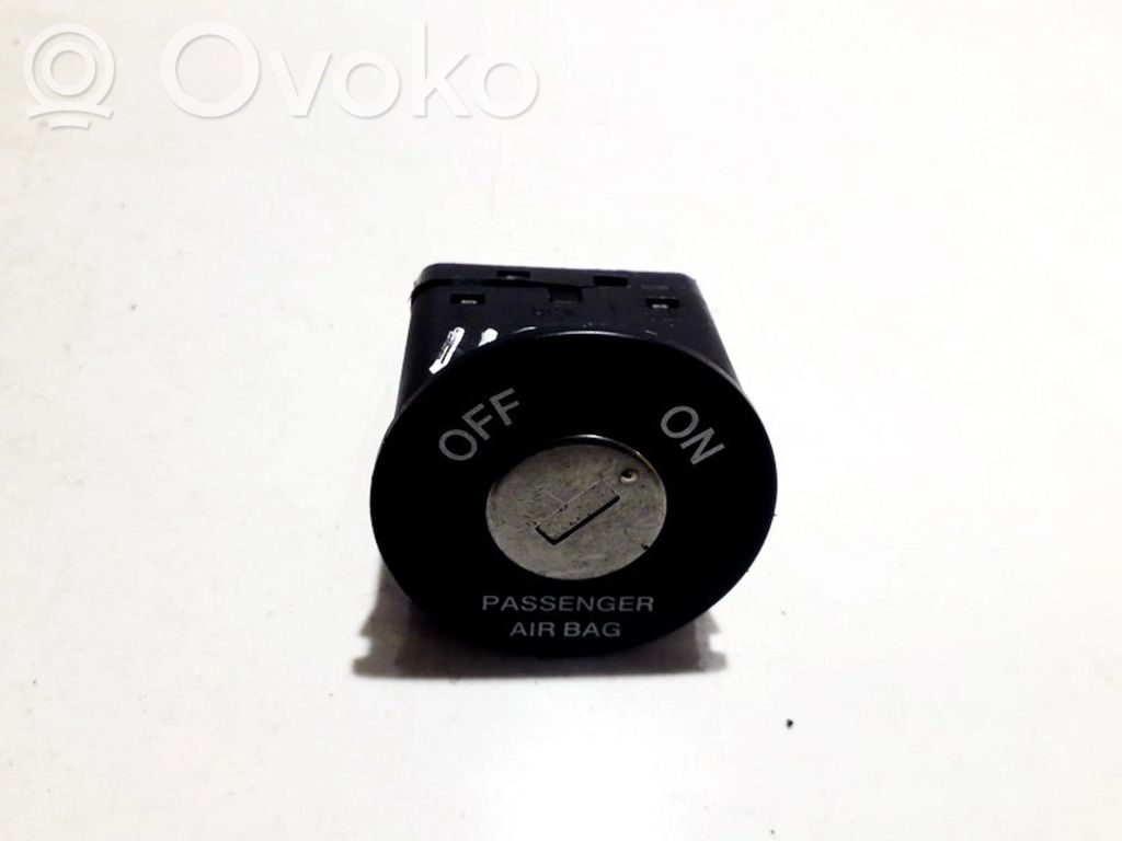 Hyundai i20 (PB PBT) Interrupteur commutateur airbag passager