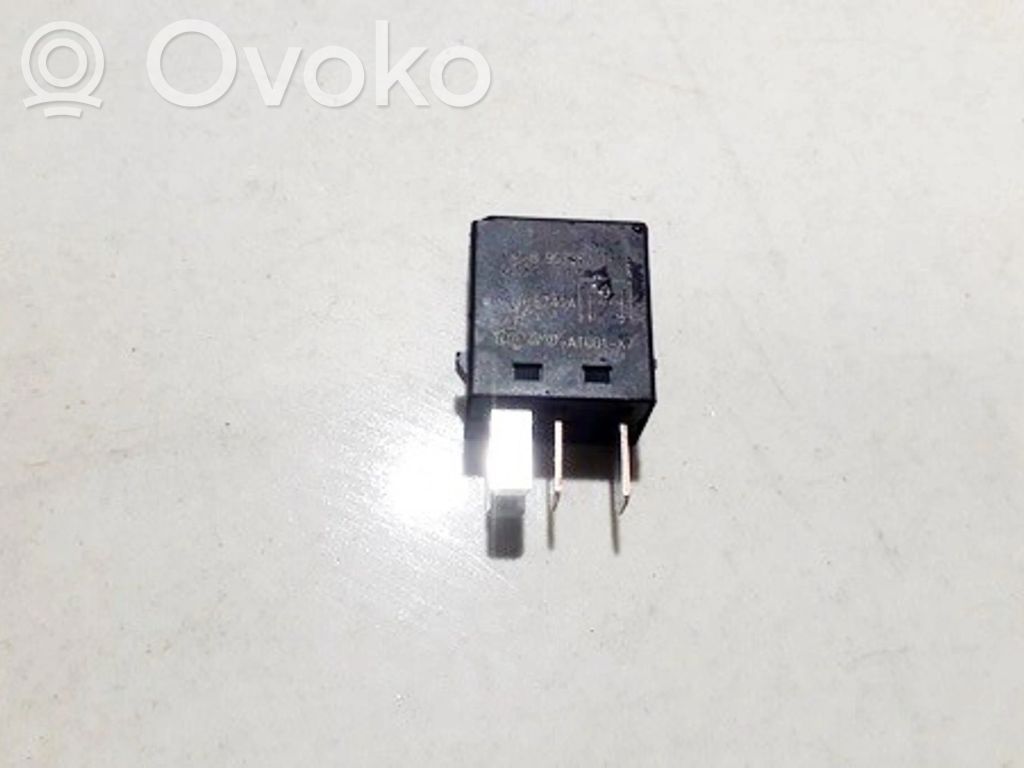 Otros relés   MB953382,MB953382