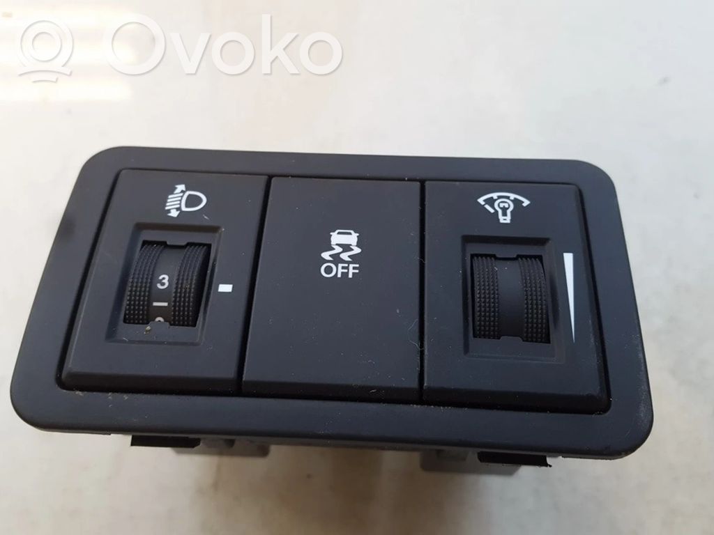 Hyundai i20 (PB PBT) Comutator control nivel faruri 