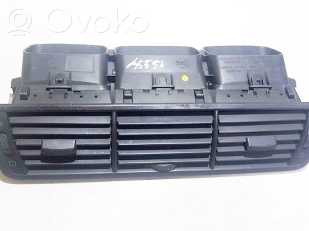 Peugeot 807 Griglia di ventilazione centrale cruscotto 