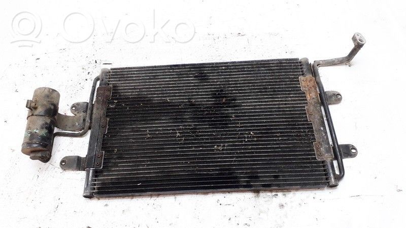 Volkswagen PASSAT B5 Radiateur condenseur de climatisation