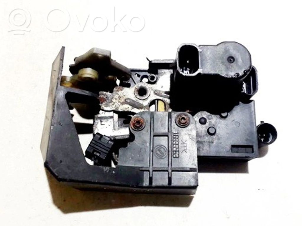 Alfa Romeo 156 Etuoven lukko 
