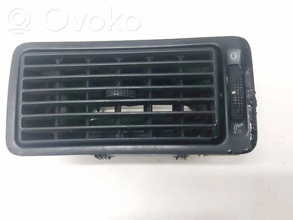Volkswagen Golf IV Grilă ventilație/ramă laterală bord 