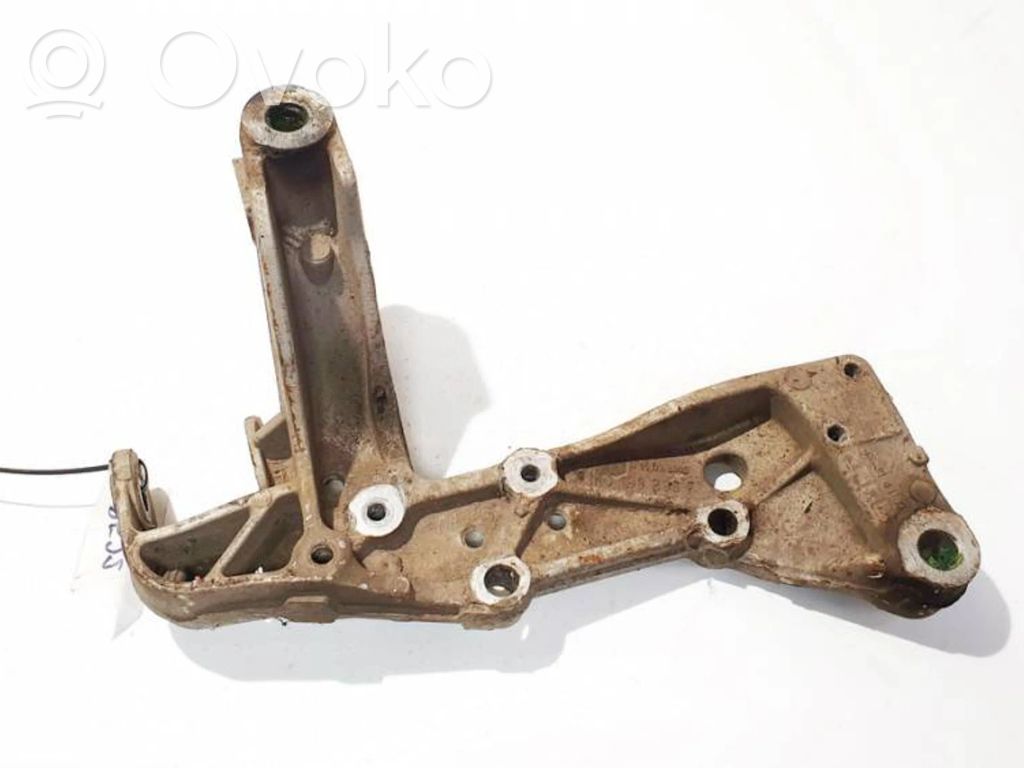 Skoda Octavia Mk2 (1Z) Braccio di controllo sospensione anteriore inferiore/braccio oscillante 