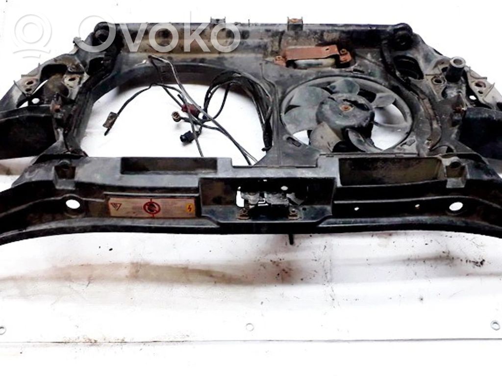 Audi A6 S6 C4 4A Panou suport radiator 