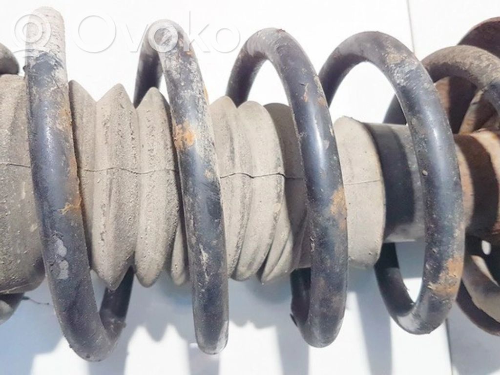 Saab 9-5 Muelle espiral delantero