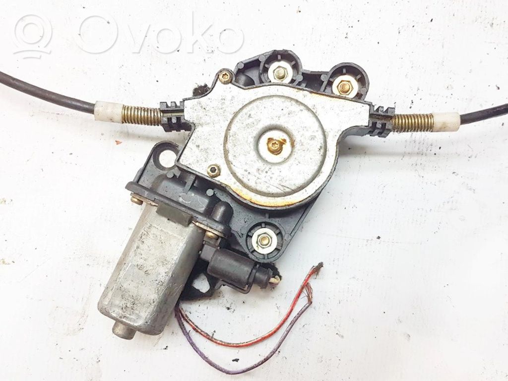 Motor del regulador de la ventanilla de la puerta delantera