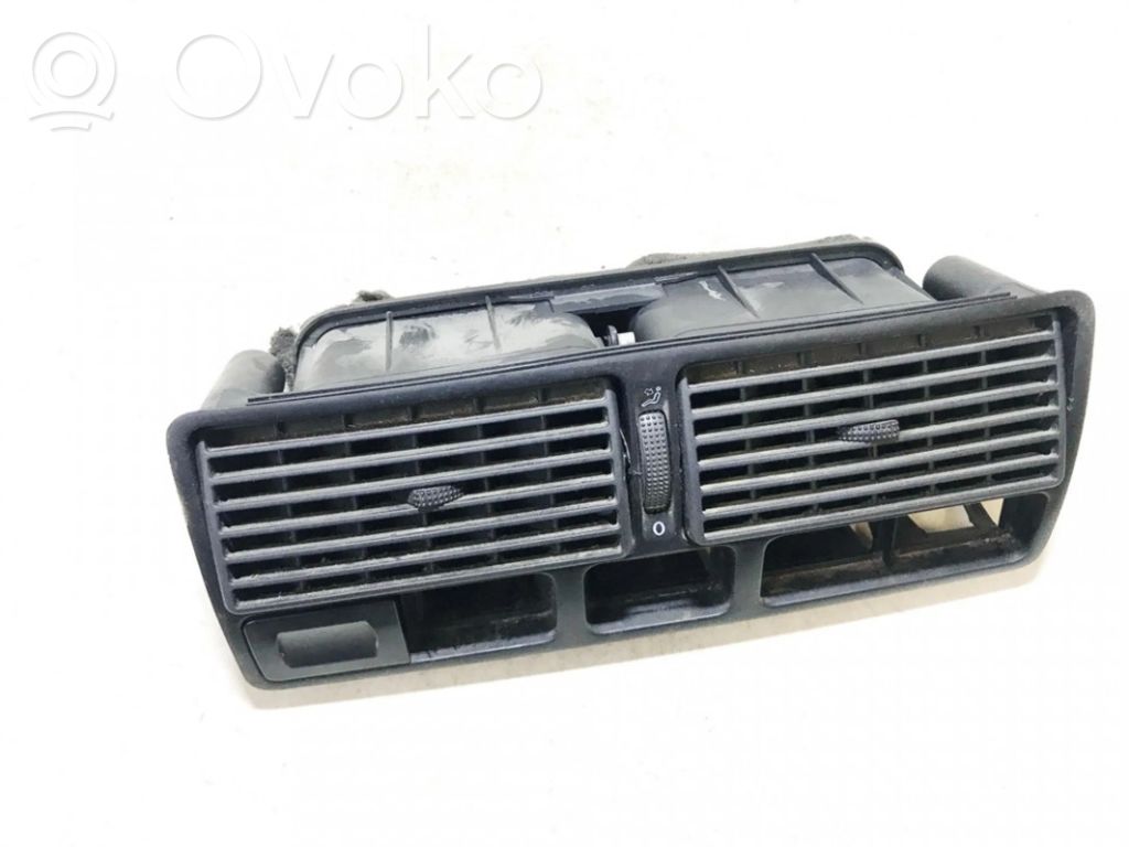Volkswagen Golf IV Grille d'aération centrale