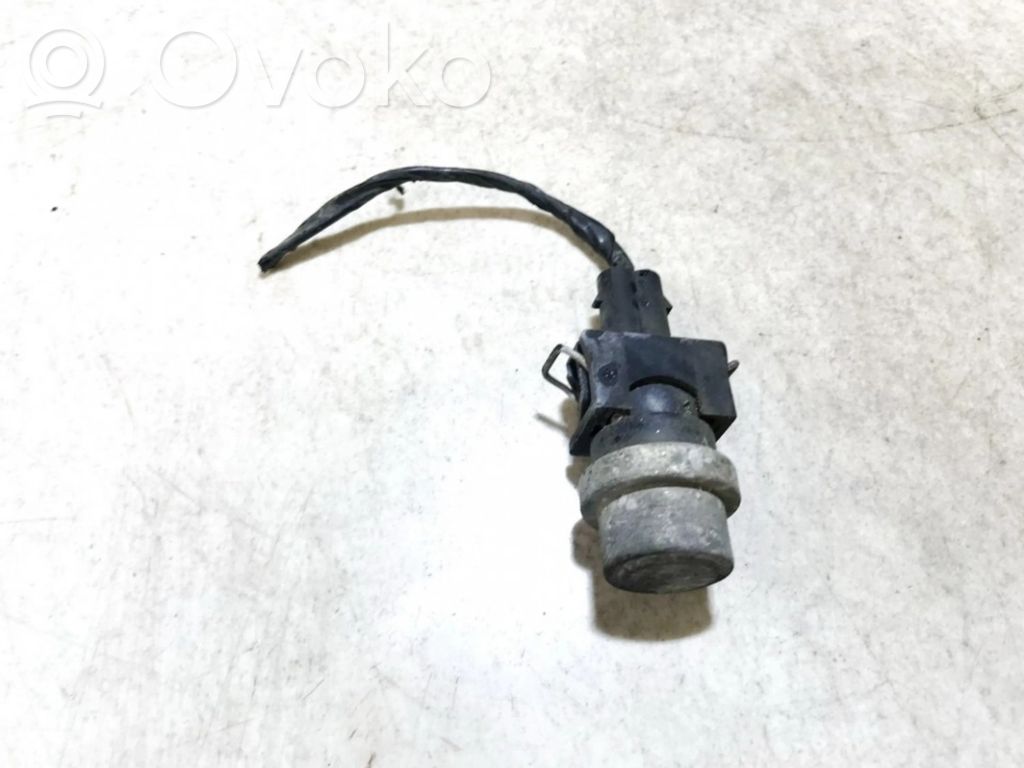 Volkswagen Golf IV Sensore temperatura del liquido di raffreddamento 