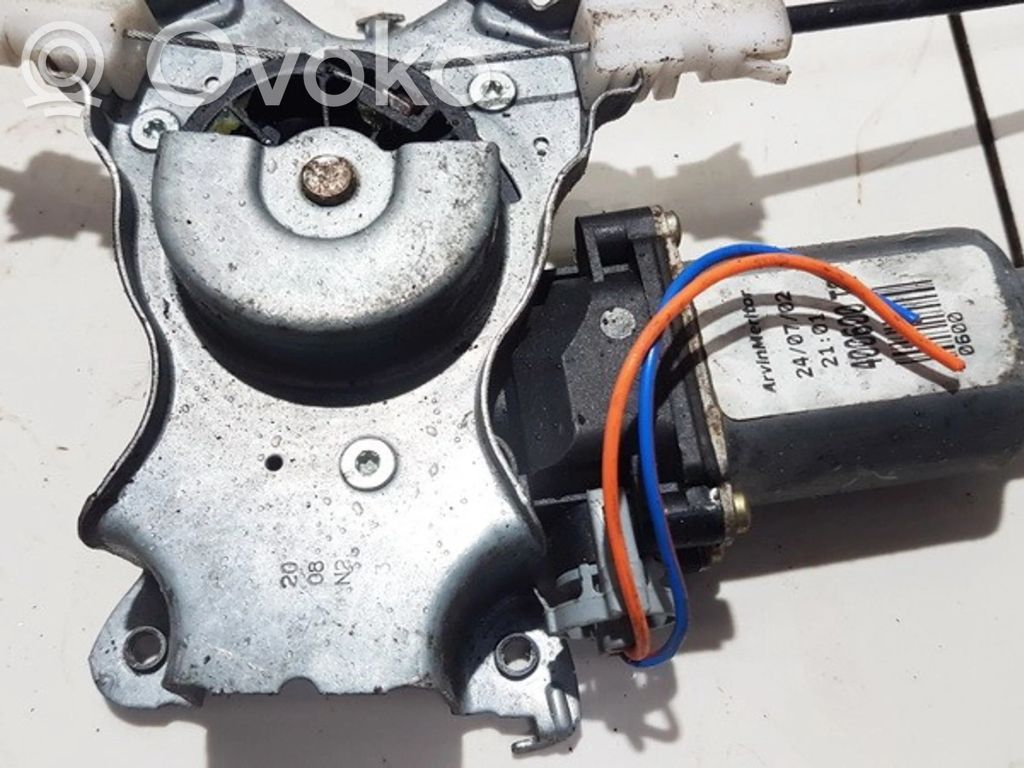 Nissan Almera Moteur de lève-vitre de porte avant
